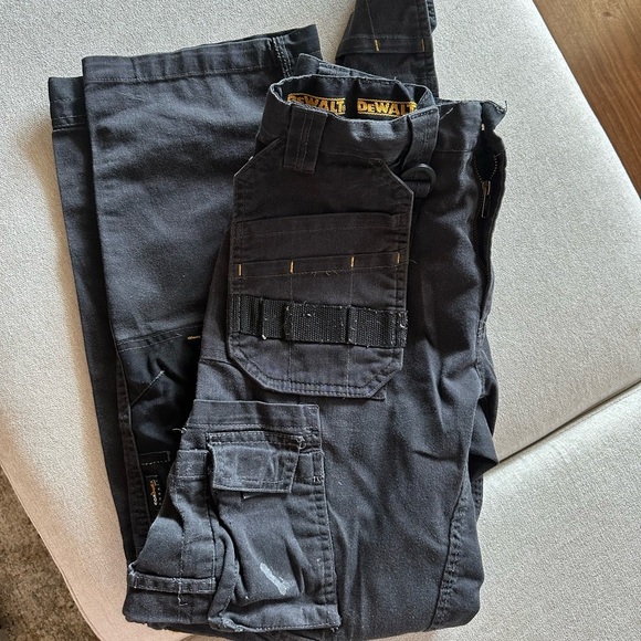 Dewalt Other - DeWalt pro stretch pants